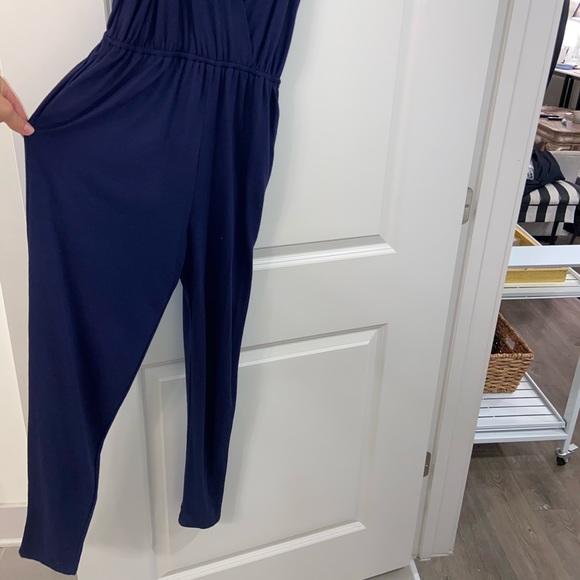 Navy Blue Comfortable Jumpsuit. Medium. - Picture 3 of 3